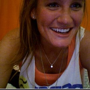 Meet your Posher, Lena